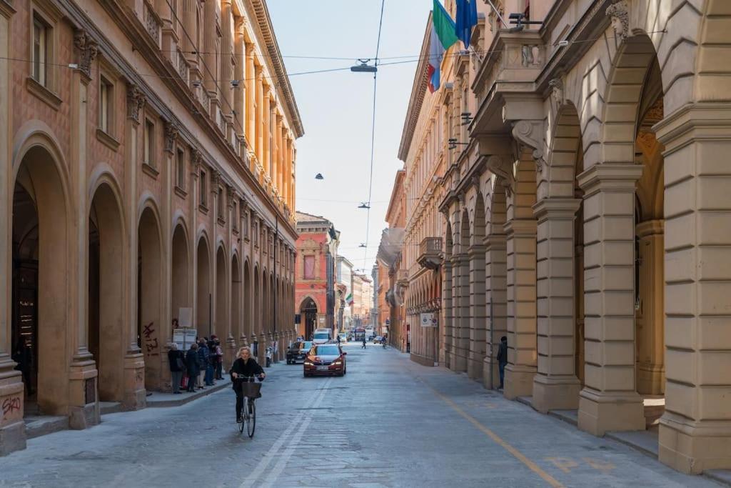 Апартаменты Carbonesi Luxury - Centro Storico Болонья Экстерьер фото